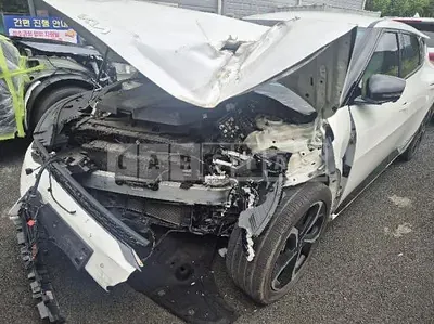 Photo 1 of 21: 2023 Kia EV6, VIN KNAC581AFPA103892 — Korean insurance auction