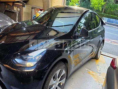 Photo 1 of 15: 2021 Tesla Model Y Standard Range, VIN 5YJYGDED1MF235208 — Korean insurance auction