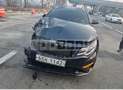 Photo 1 of 13: 2020 Kia K5, VIN KNAGS416BLA354921 — Korean insurance auction