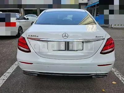 Photo 1 of 13: 2017 Mercedes-Benz E220 d 4Matic, VIN WDDZF0FB1HA195732 — Korean insurance auction