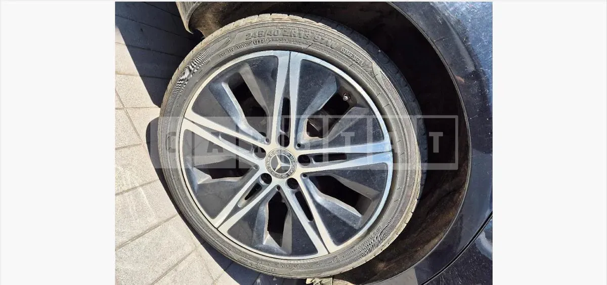 Photo 3 of 3: 2019 Mercedes-Benz (parts) C220 d 4Matic Wheels — Korean insurance auction