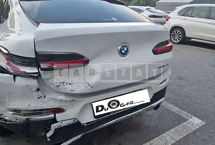 Photo 2 of 25: 2021 BMW X4 xDrive20i, VIN WBA2V9108M9G18732 — Korean insurance auction