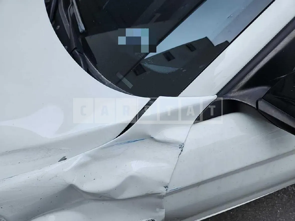 Photo 2 of 26: 2017 BMW 118d, VIN WBA1S5105H5G76470 — Korean insurance auction