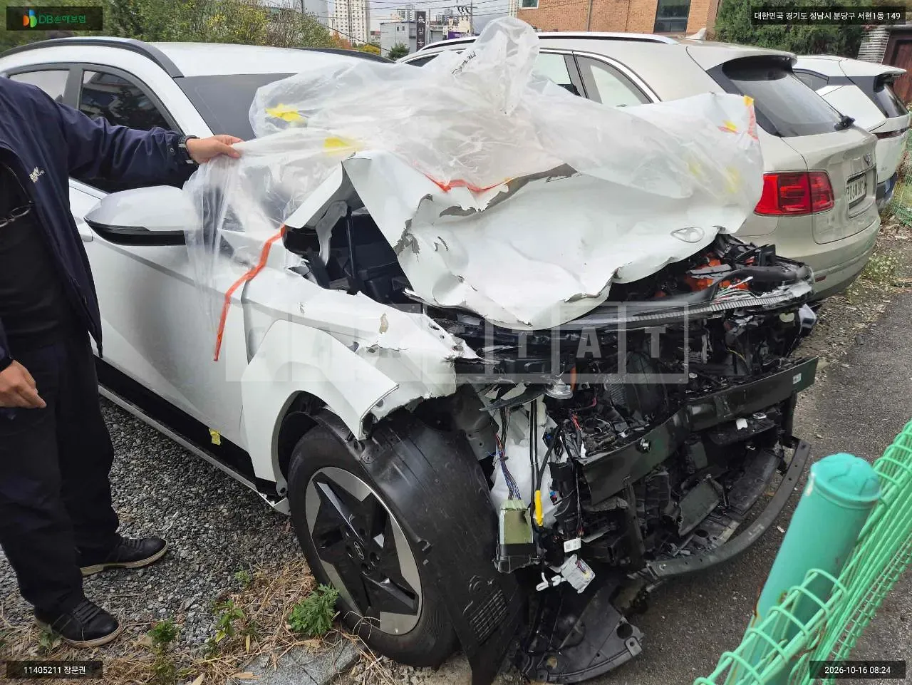 Photo 2 of 14: 2026 Hyundai Kona Electric, VIN KMHHC816FTU041146 — Korean insurance auction