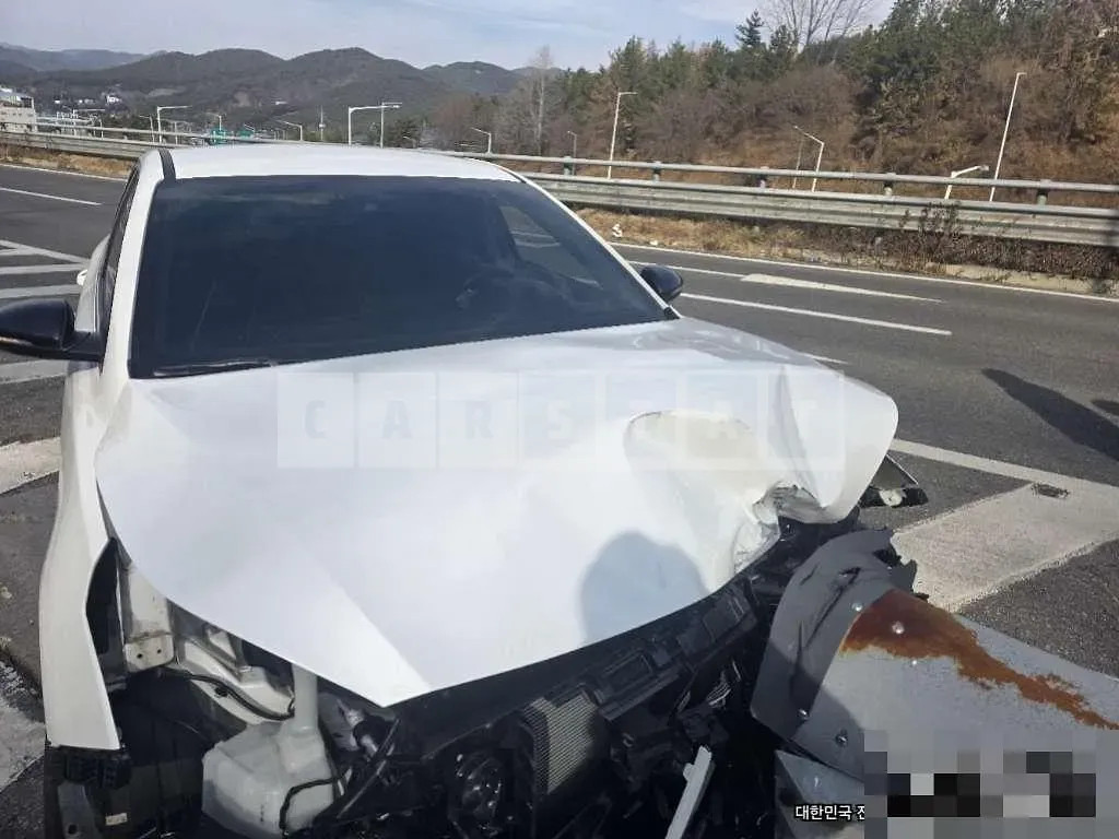 Photo 2 of 20: 2020 Kia Kz — Korean insurance auction