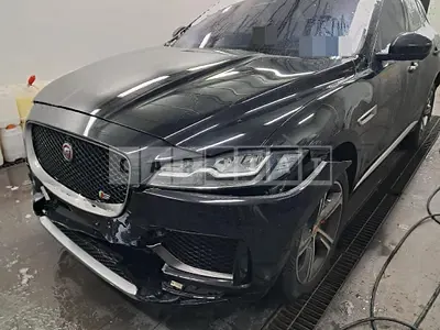 Photo 1 of 87: 2017 Jaguar F-Pace 30d, VIN SADCA2BK7HA083179 — Korean insurance auction