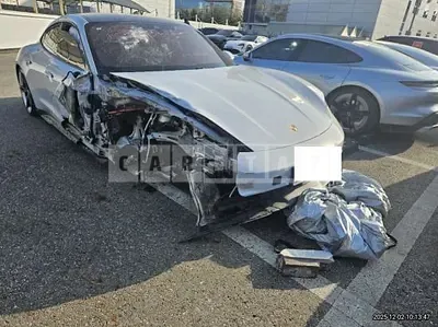 Photo 1 of 44: 2025 Porsche Taycan GTS (5-Seater) — Korean insurance auction