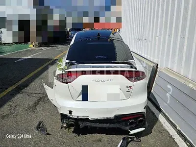 Photo 1 of 32: 2021 Kia Stinger 3.3 — Korean insurance auction