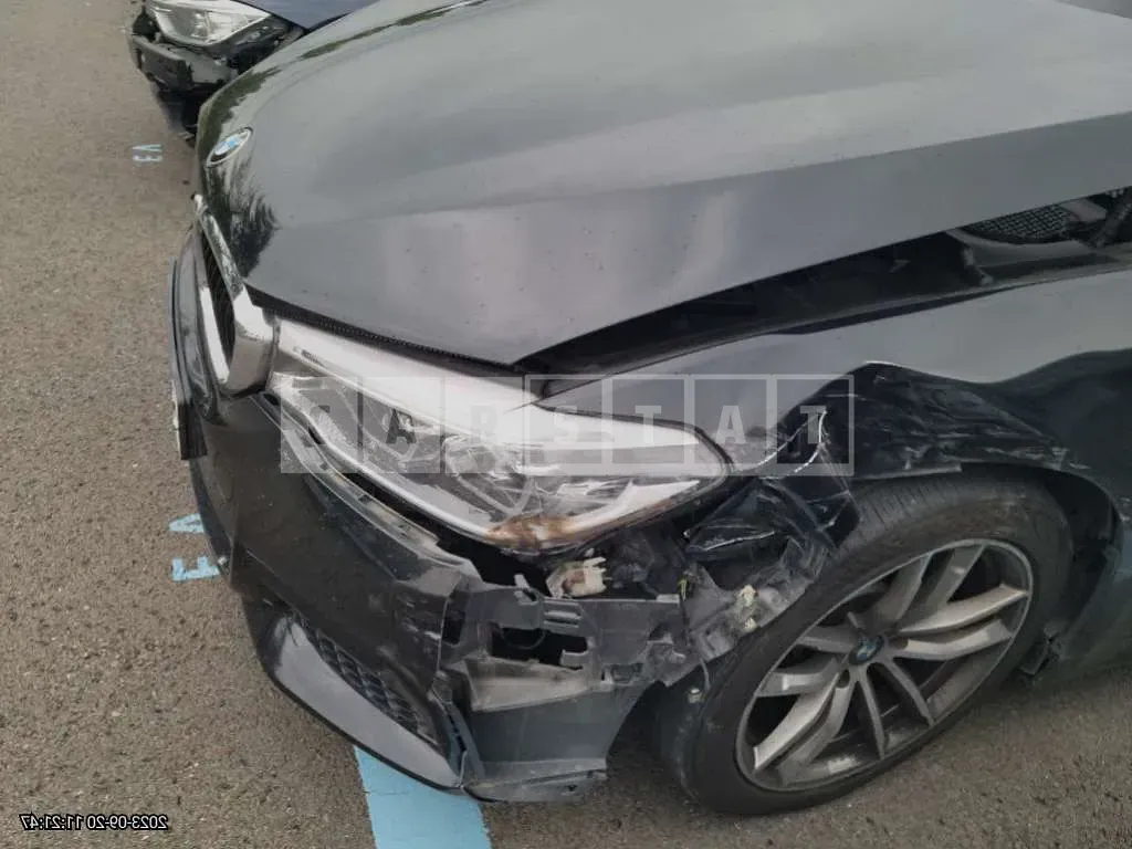 Photo 2 of 6: 2017 BMW 520d xDrive, VIN WBAJC5103HG851944 — Korean insurance auction