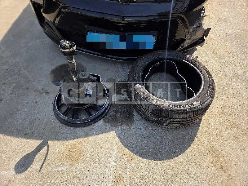 Photo 2 of 41: 2022 Chevrolet Volt Electric Car — Korean insurance auction