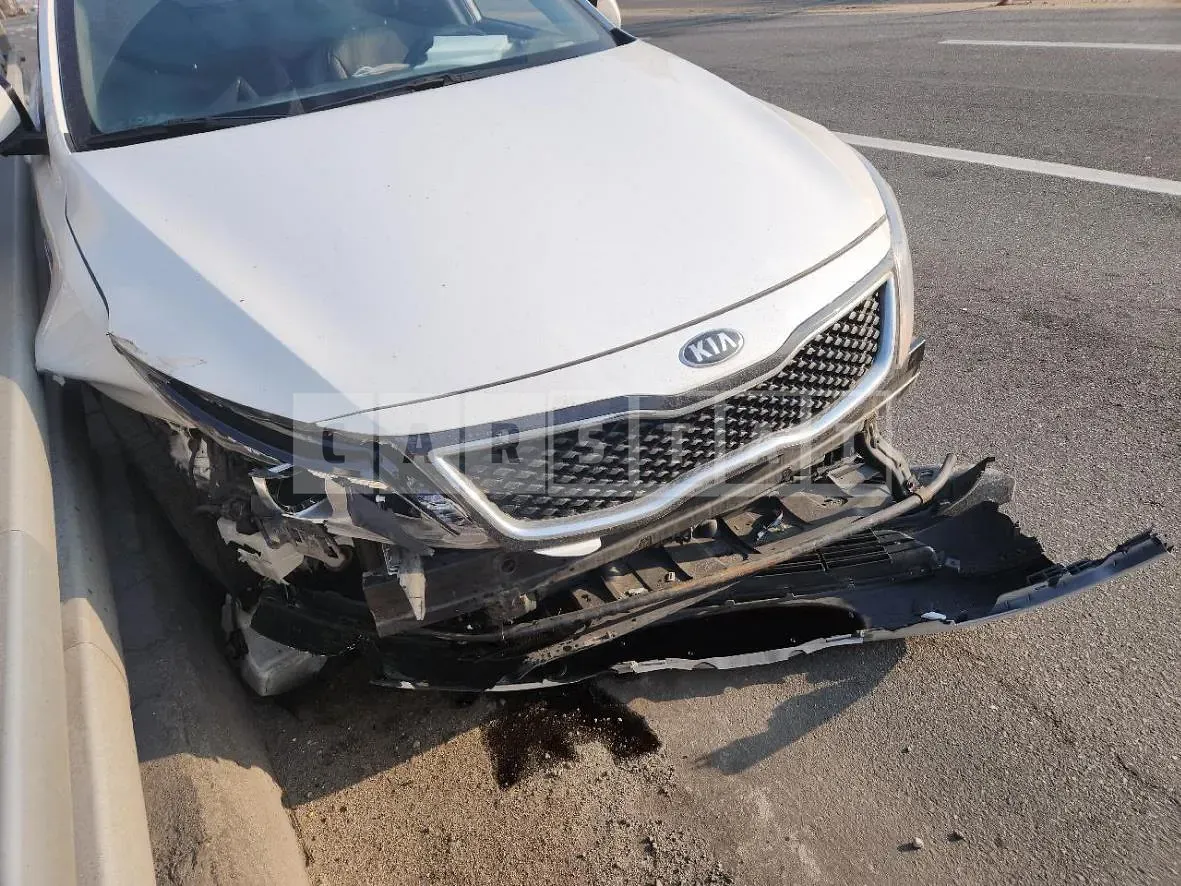 Photo 2 of 6: 2014 Kia K5, VIN KNAGN418BFA562938 — Korean insurance auction