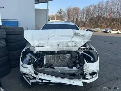 Photo 1 of 33: 2021 Mercedes-Benz E220d 4Matic, VIN W1KZF0FB3MA924503 — Korean insurance auction