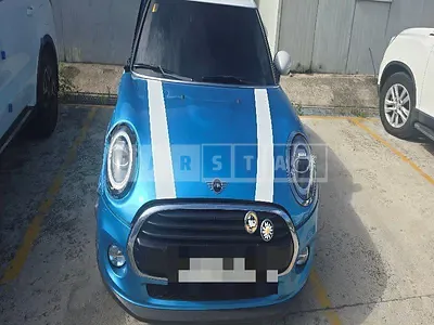Photo 1 of 38: 2019 MINI Cooper Five-Door — Korean insurance auction
