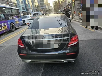 Photo 1 of 12: 2019 Mercedes-Benz E 220d avantgarde(2018.10.1～), VIN WDDZF0EB9KA621403 — Korean insurance auction