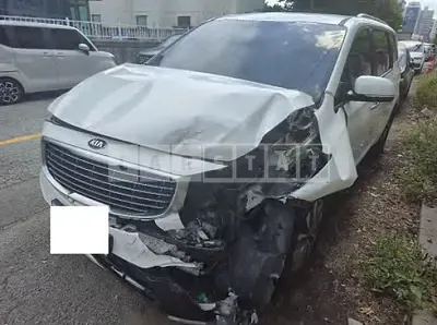 Photo 1 of 7: 2015 Kia Carnival, VIN KNAMB81ABFS057490 — Korean insurance auction