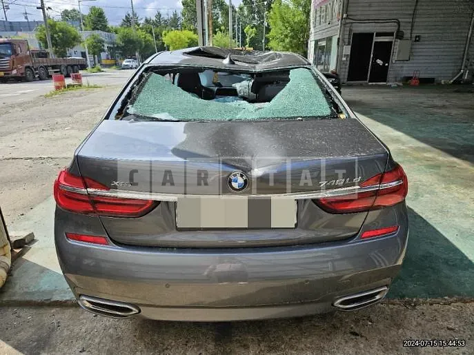Photo 2 of 17: 2018 BMW 740Ld xDrive — Korean insurance auction