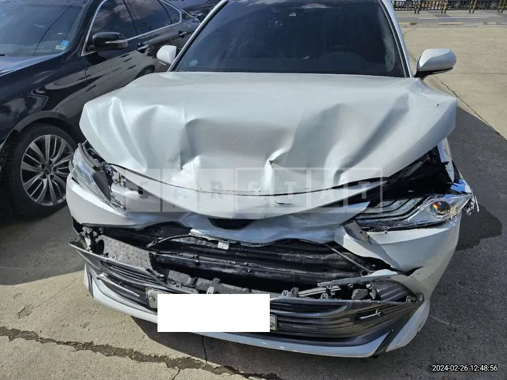Photo 2 of 31: 2018 Toyota Camry, VIN JTNB11HK3J3073361 — Korean insurance auction