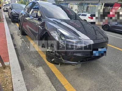 Photo 1 of 11: 2024 Tesla Model Y Long Range — Korean insurance auction