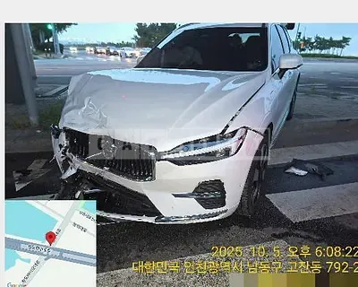 Photo 1 of 11: 2024 Volvo XC60T8AWD — Korean insurance auction