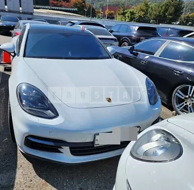 Photo 1 of 49: 2018 Porsche Panamera 4 e-Hybrid — Korean insurance auction