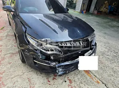 Photo 1 of 14: 2018 Kia K5 — Korean insurance auction