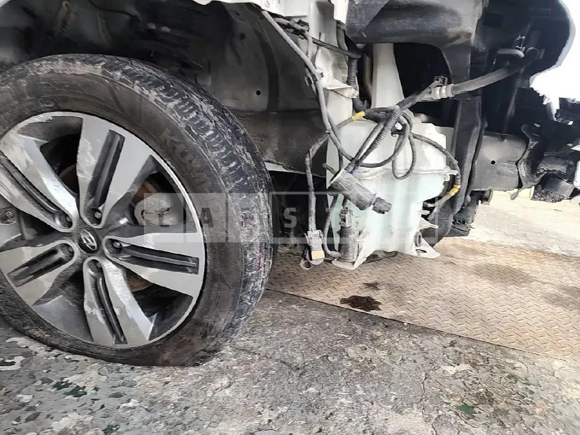 Photo 2 of 11: 2015 Hyundai Tucson ix — Korean insurance auction