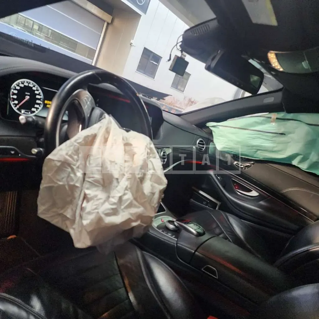 Photo 2 of 19: 2016 Mercedes-Benz S500L, VIN WDDUG8CB0GA247604 — Korean insurance auction