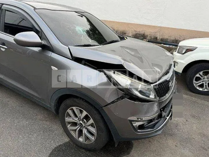 Photo 2 of 6: 2015 Kia Sportage R — Korean insurance auction