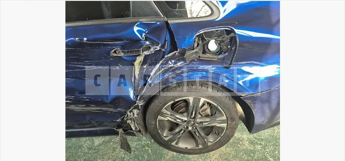 Photo 2 of 15: 2020 Kia K5 — Korean insurance auction