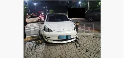 Photo 1 of 5: 2020 Tesla Model 3 Long Range — Korean insurance auction