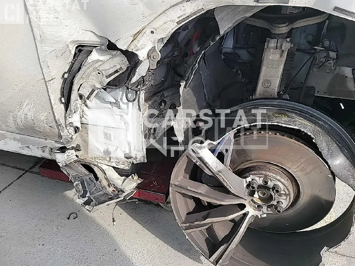 Photo 2 of 13: 2020 BMW X5 xDrive 30d, VIN WBACV6100L9C83628 — Korean insurance auction