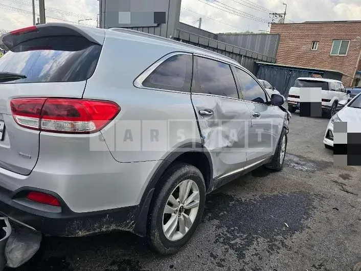 Photo 2 of 28: 2016 Kia Sorento — Korean insurance auction