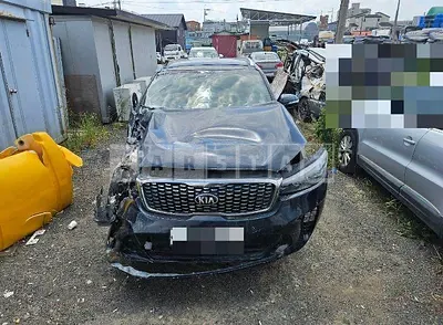 Photo 1 of 15: 2017 Kia Sorento 2.0 — Korean insurance auction
