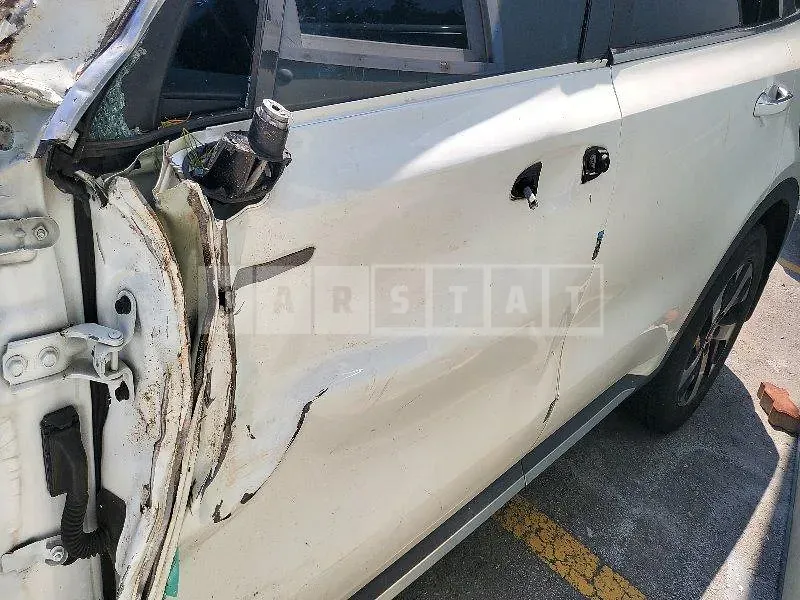 Photo 2 of 21: 2021 Kia Sorento 4WD — Korean insurance auction