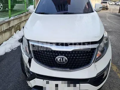 Photo 1 of 24: 2015 Kia Sportage R — Korean insurance auction