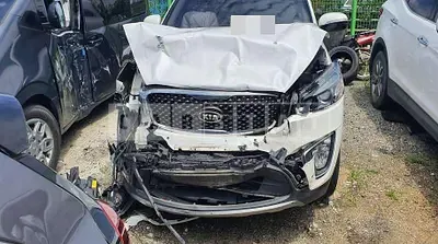 Photo 1 of 10: 2015 Kia Sorento 2.2 — Korean insurance auction