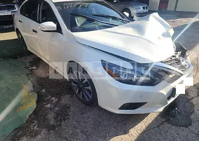 Photo 1 of 9: 2017 Nissan Altima 2.5, VIN 1N4AL3AP8HC106267 — Korean insurance auction