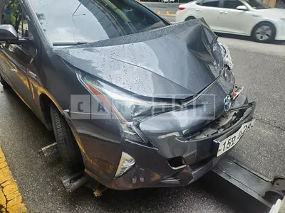 Photo 1 of 7: 2018 Toyota Prius 1.8 — Korean insurance auction
