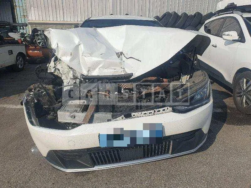 Photo 2 of 19: 2021 Kia EV6 — Korean insurance auction