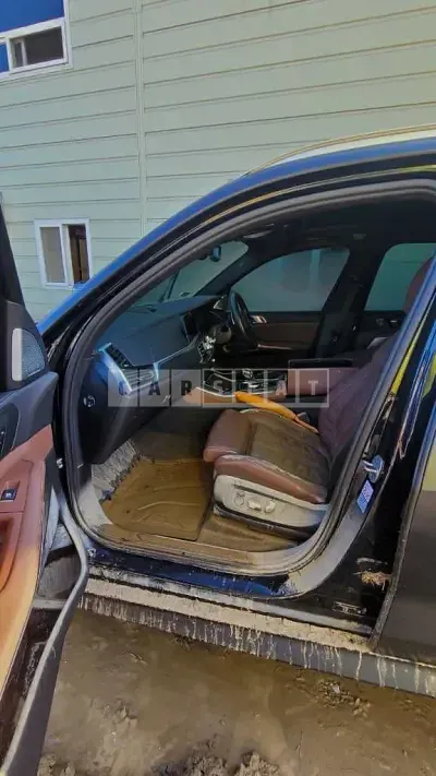 Photo 1 of 9: 2021 BMW X5 xDrive 30d, VIN WBAJU8108M9H30973 — Korean insurance auction