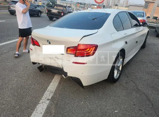 Photo 2 of 21: 2016 BMW 520d, VIN WBA5E5107GG209477 — Korean insurance auction