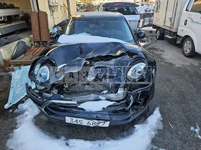 Photo 1 of 7: 2019 MINI Cooper D Clubman — Korean insurance auction