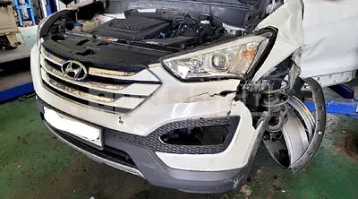 Photo 1 of 8: 2015 Hyundai Santa Fe, VIN KMHSW81XBFU420443 — Korean insurance auction