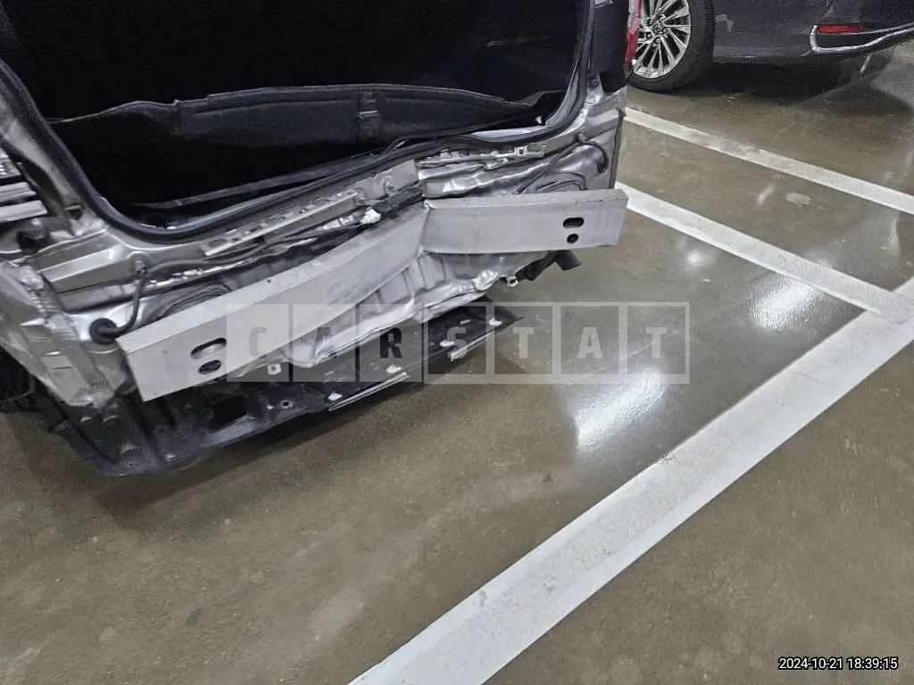 Photo 2 of 19: 2017 Lexus ES300h — Korean insurance auction