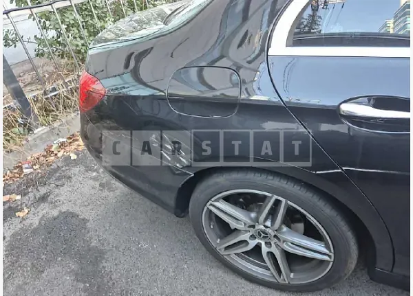 Photo 2 of 32: 2019 Mercedes-Benz E 300 — Korean insurance auction