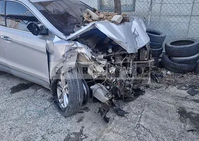 Photo 1 of 8: 2018 Hyundai Santa Fe, VIN KMHSW81UDJU853261 — Korean insurance auction