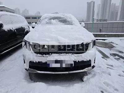 Photo 1 of 11: 2024 Kia Sorento Hybrid — Korean insurance auction
