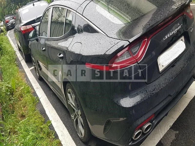 Photo 2 of 10: 2020 Kia Stinger, VIN KNAE751CDLS085806 — Korean insurance auction