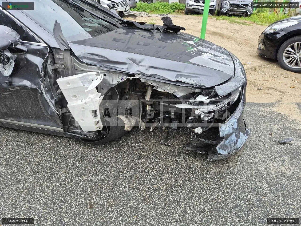Photo 2 of 14: 2019 Hyundai Genesis G90, VIN KMHG141DDKU066813 — Korean insurance auction