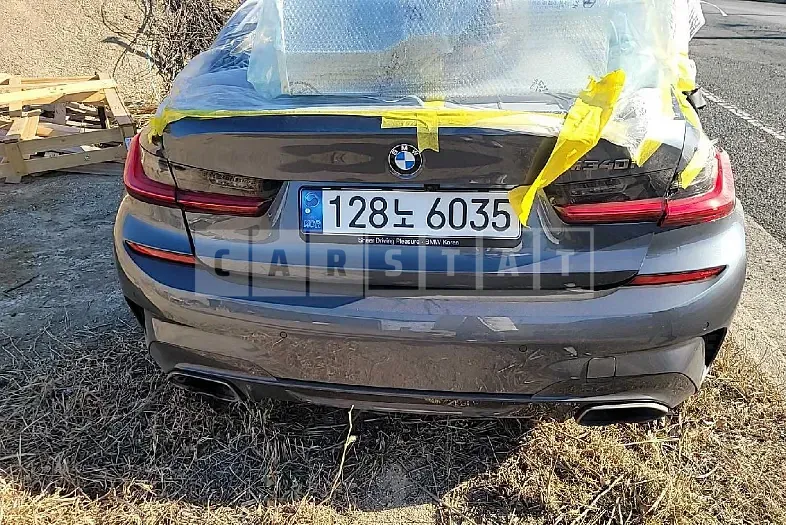 Photo 2 of 15: 2021 BMW M 340i, VIN WBA5U7101MFK59016 — Korean insurance auction